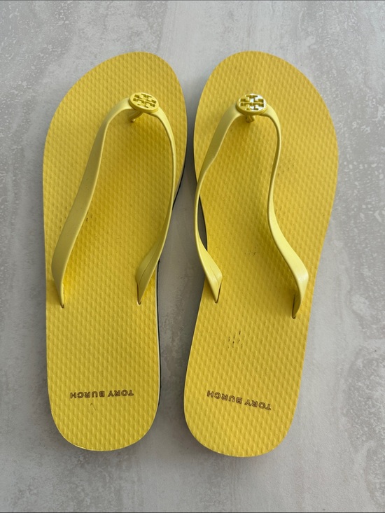 Tory Burch Shoes - Tory Burch Bright Yellow Logo Flip Sandals - size 8
